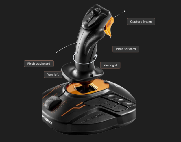 ضوابط Thrustmaster